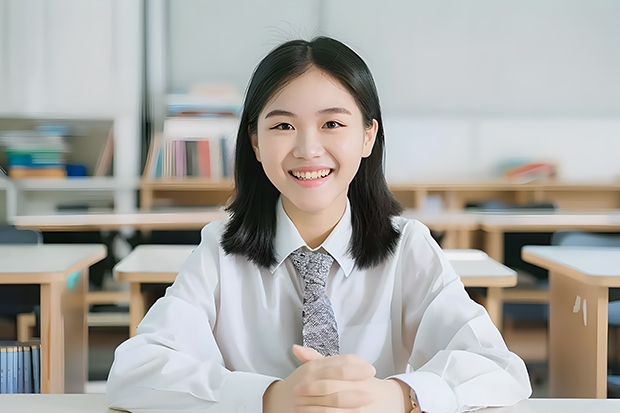 各位大哥大姐们,小弟今年上了集美大学的通信工程,谁能介绍下是学什么?还有需要提前准备些什么东西吗?
